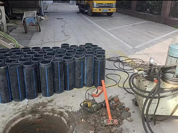 金平PE置换管厂家 DN315置换管 非开挖管短管置换